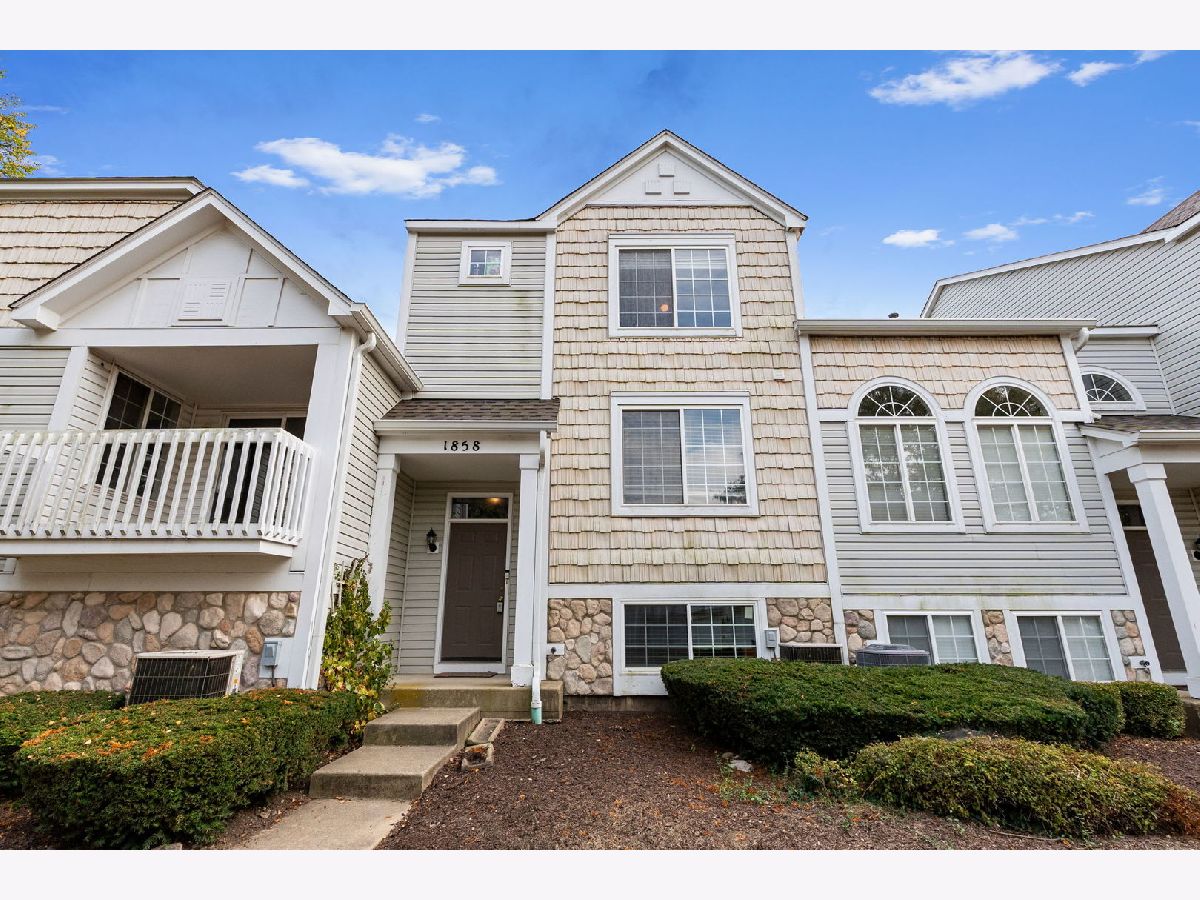 Townhomes Sold Coves Of Harbor Springs Aurora Illinois, 1858 Middlebury
