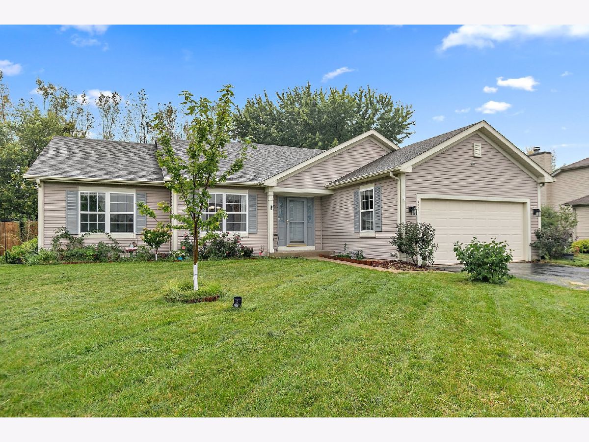 Homes Sold Hidden Grove Dekalb Illinois, 3321 Basswood