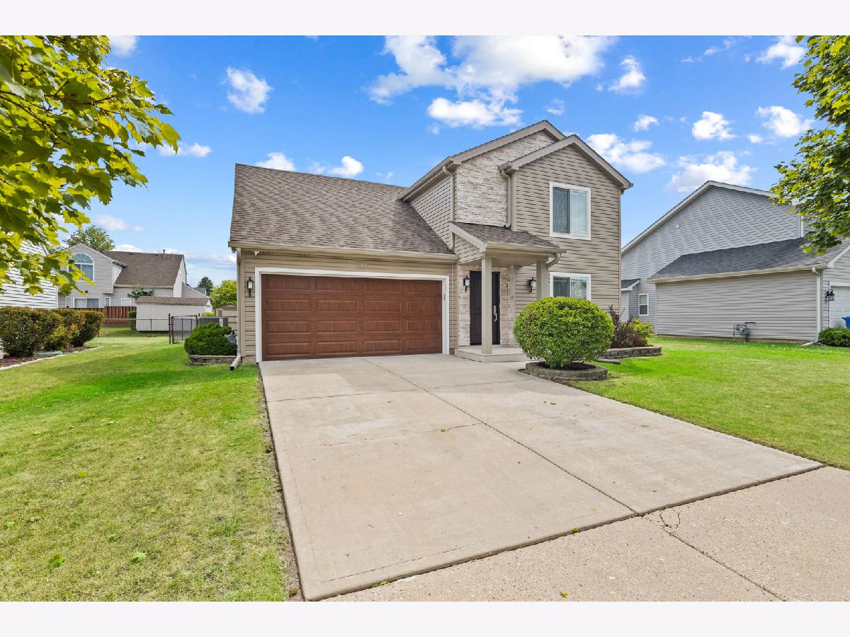 Homes & Townhomes & Condos Sold Heartland Meadows South Elgin Illinois, 669 Fairview
