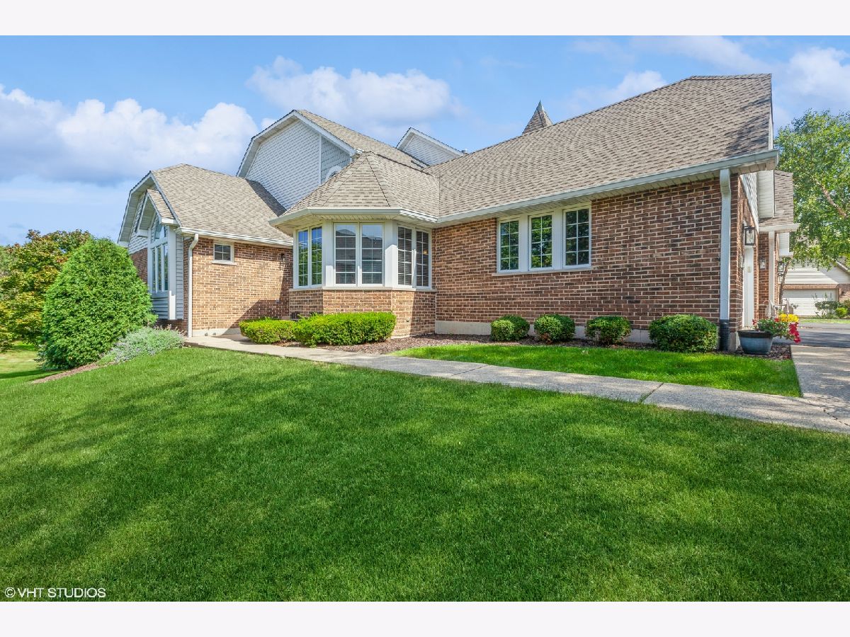 Townhomes Sold Steeples Lemont Illinois, 13863 Steepleview