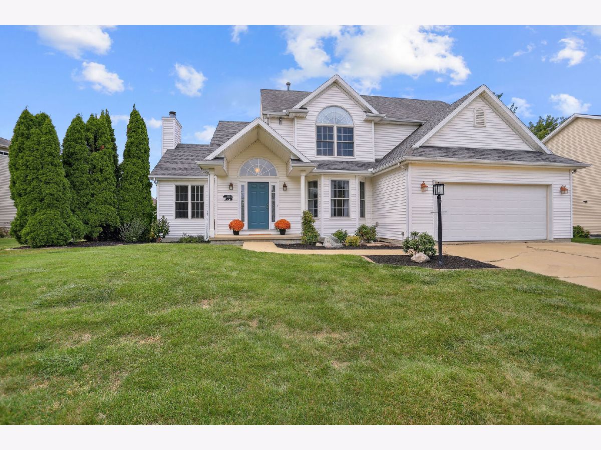 Homes & Townhomes & Condos Sold Sawgrass Champaign Illinois, 905 Switchgrass
