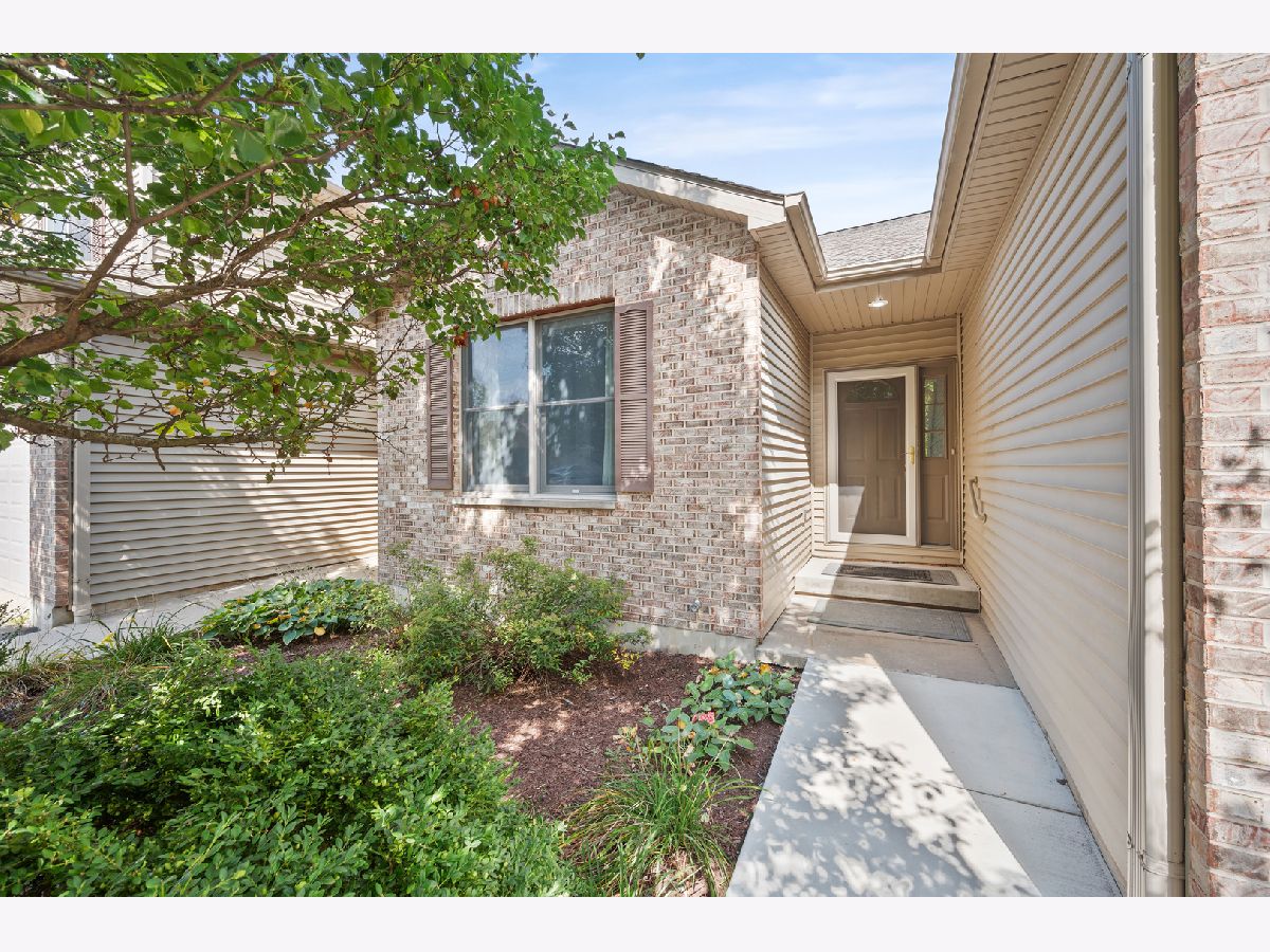 Townhomes Sold Prairie Ridge Sycamore Illinois, 1446 Ridge