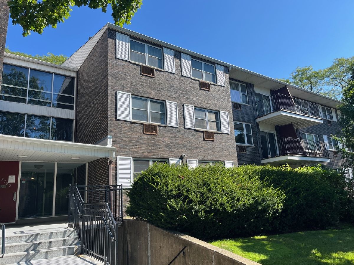 Condominiums & Homes Sold Skokie Terrace Skokie Illinois, 8700 Skokie