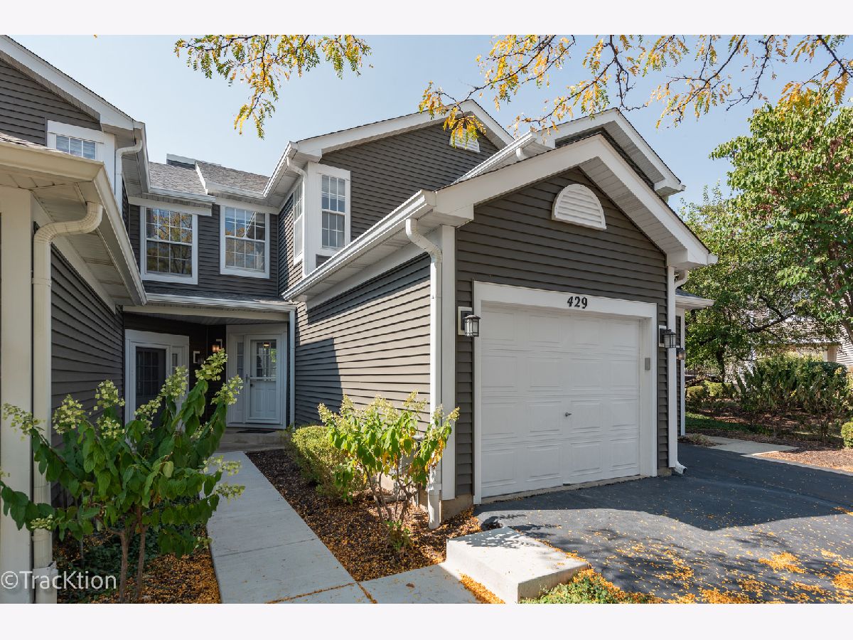 Townhomes Rented Mill Pond Batavia Illinois, 429 Mill