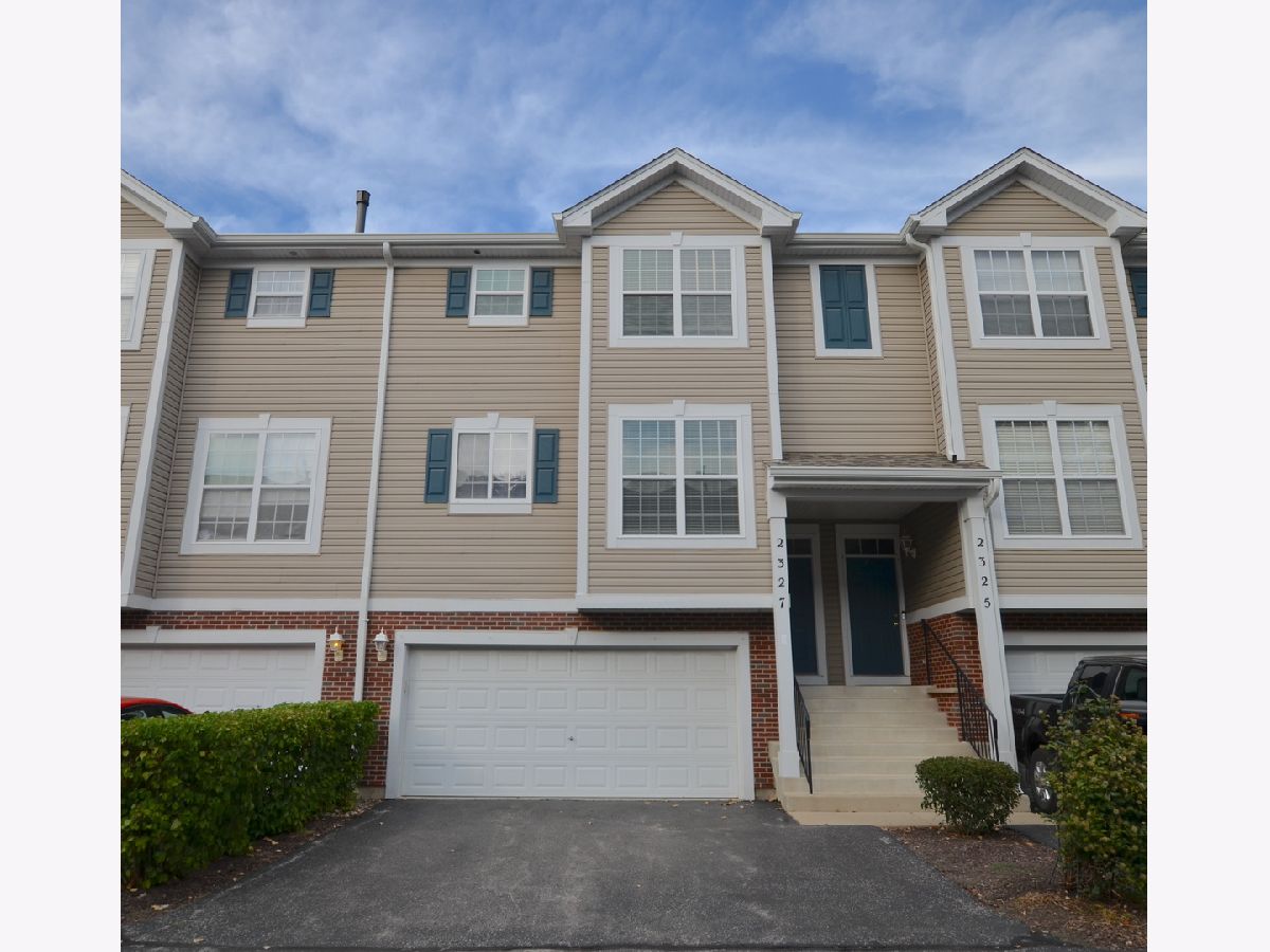 Townhomes & Condos Rented Legacy Fields Aurora Illinois, 2327 Hudson