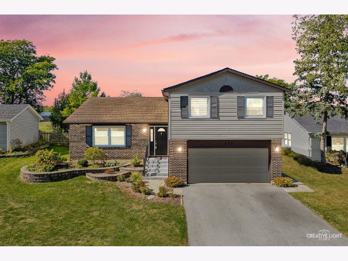 Homes Sold Park Hill Carol Stream Illinois, 526 Heather