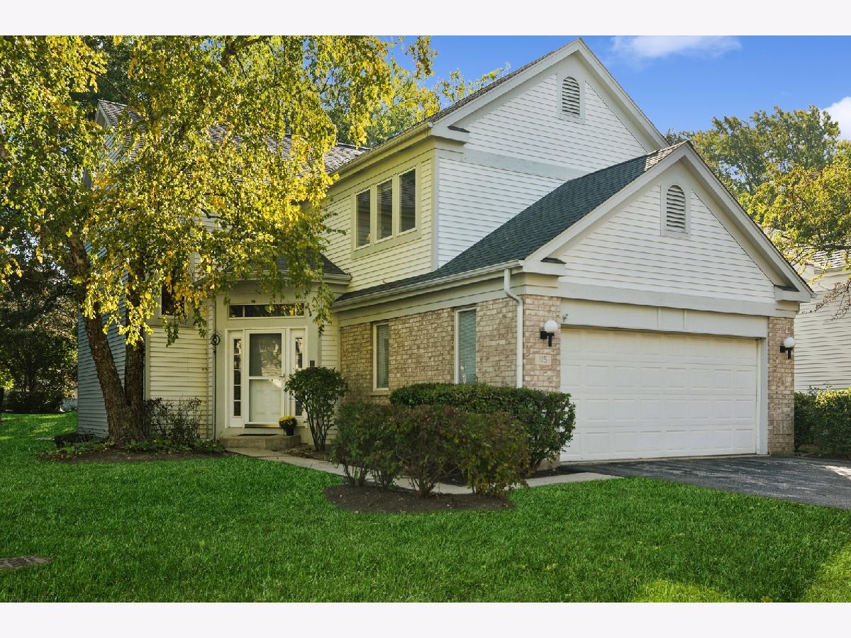 Condominiums & Homes Sold Manchester Green Buffalo Grove Illinois, 115 Manchester