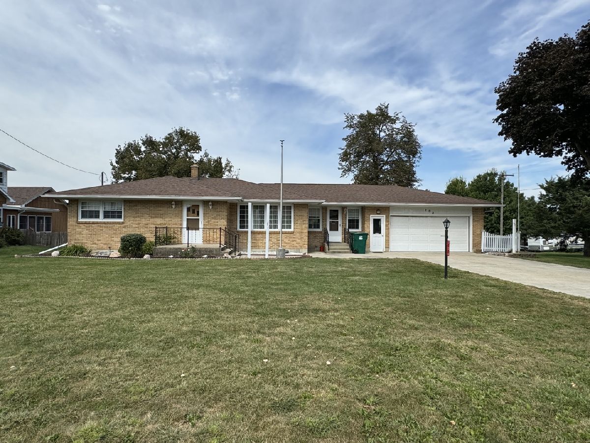  Sold Forreston Illinois, 204 Logan