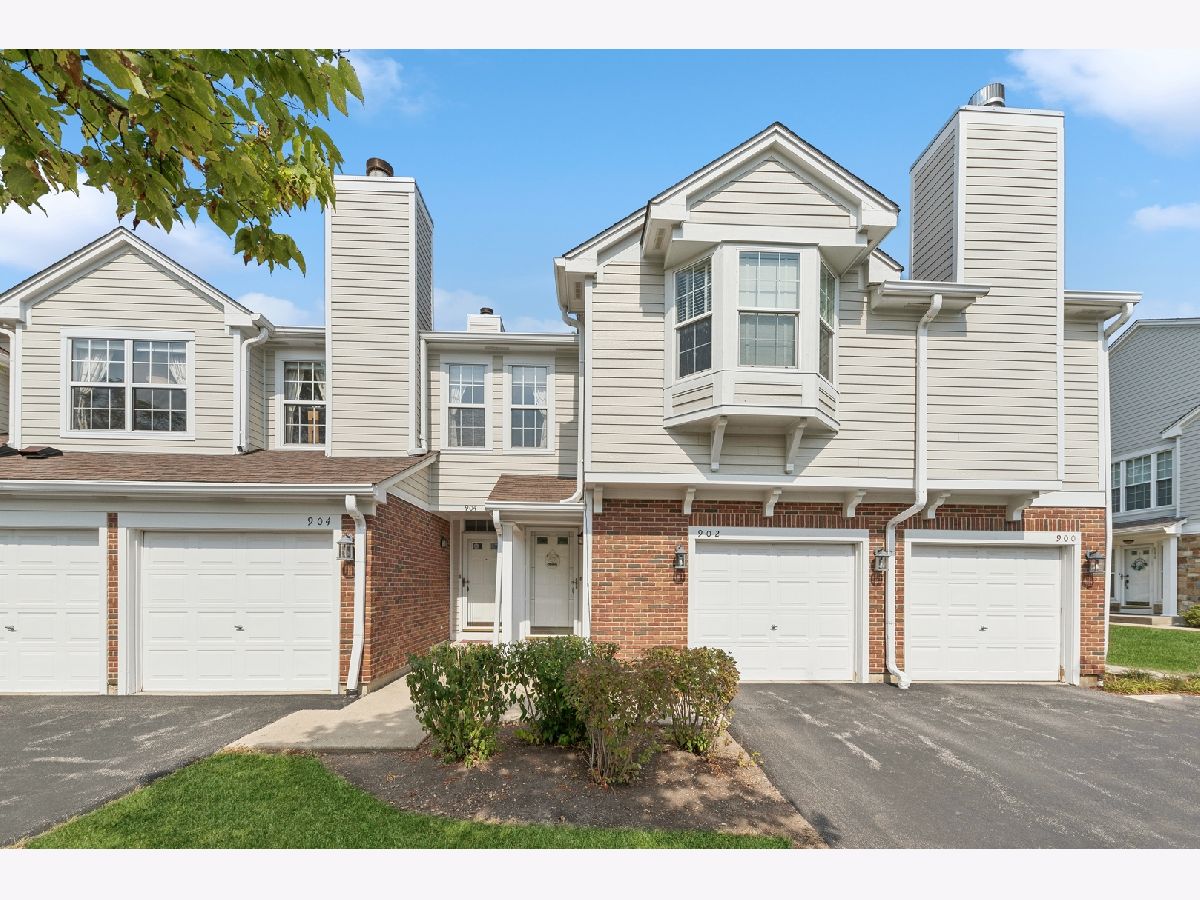 Townhomes & Condos Sold Carriages Of Grosse Pointe Vernon Hills Illinois, 902 Ann Arbor