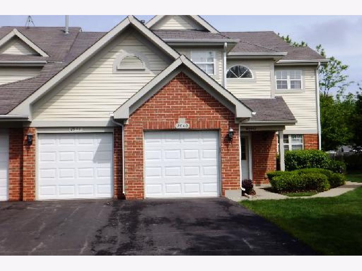 Townhomes & Condos Rented Heatherwood North Schaumburg Illinois, 2940 Heatherwood