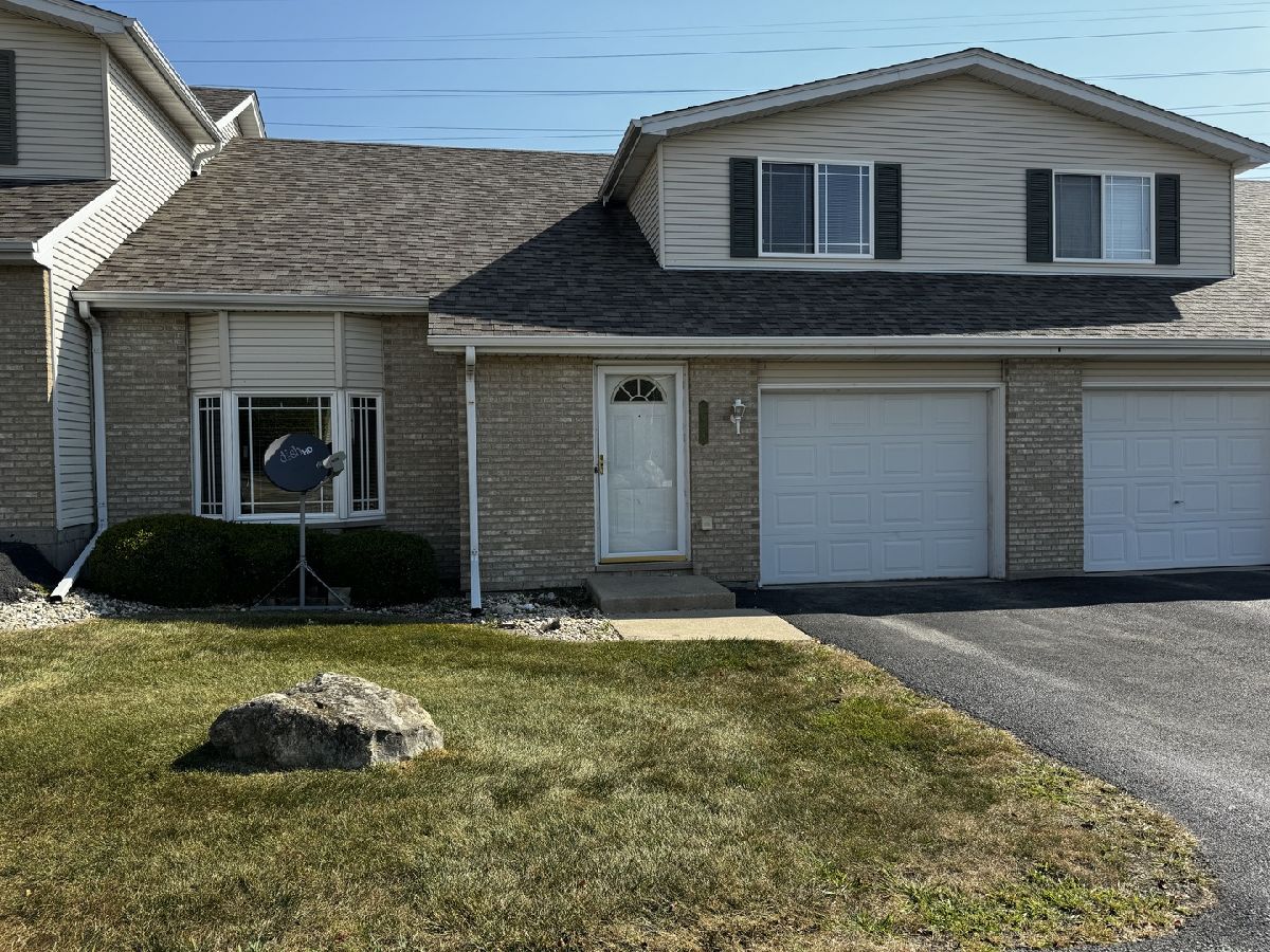 Condominiums Sold Meadowview Crest Hill Illinois, 2029 Manico