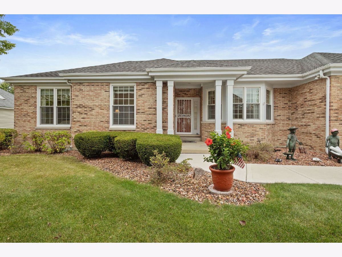 Townhomes & Homes Sold Bloomfield Club Bloomingdale Illinois, 305 Parkway