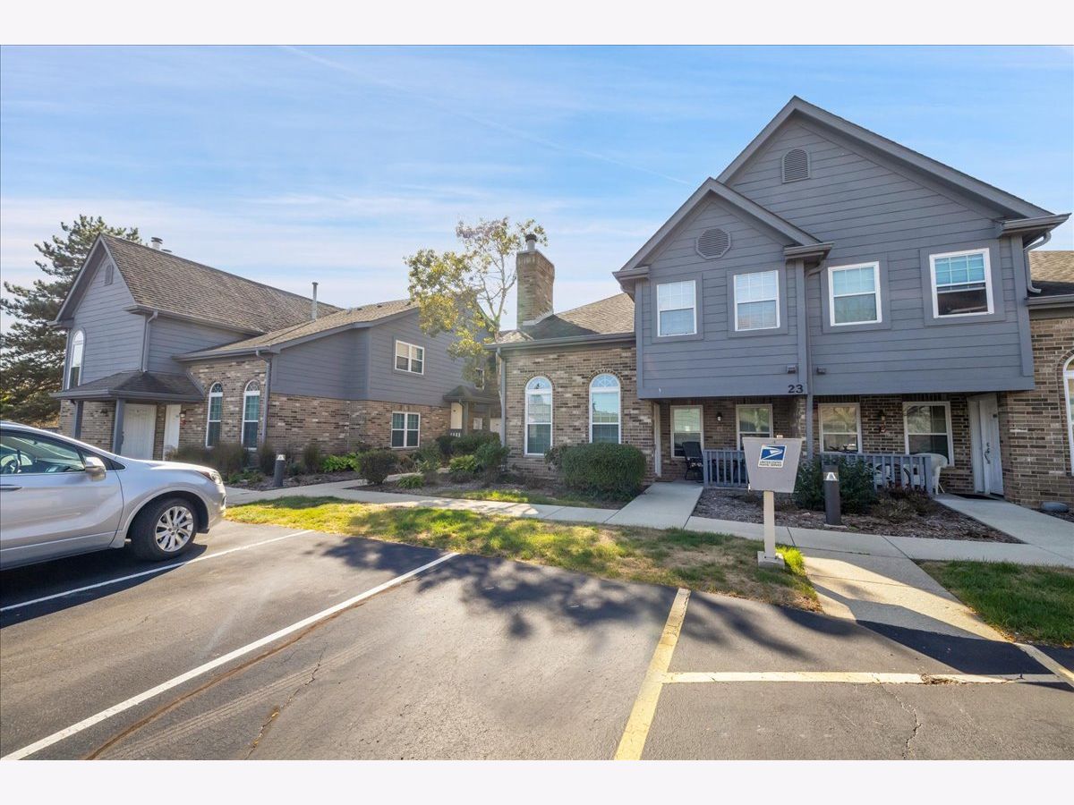Condos & Townhomes Rented Foxcroft Condos Naperville Illinois, 23 Foxcroft