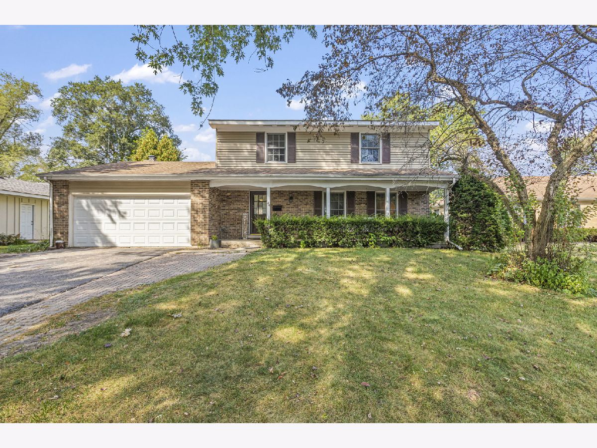 Homes Sold Oak Knoll Cary Illinois, 144 Sherwood