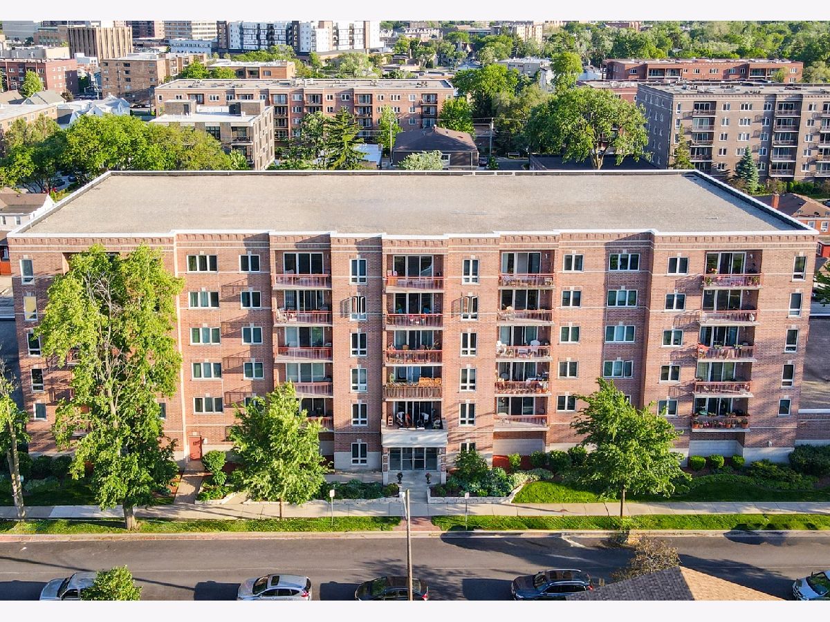 Condominiums Sold Park Laurel Des Plaines Illinois, 1349 Washington