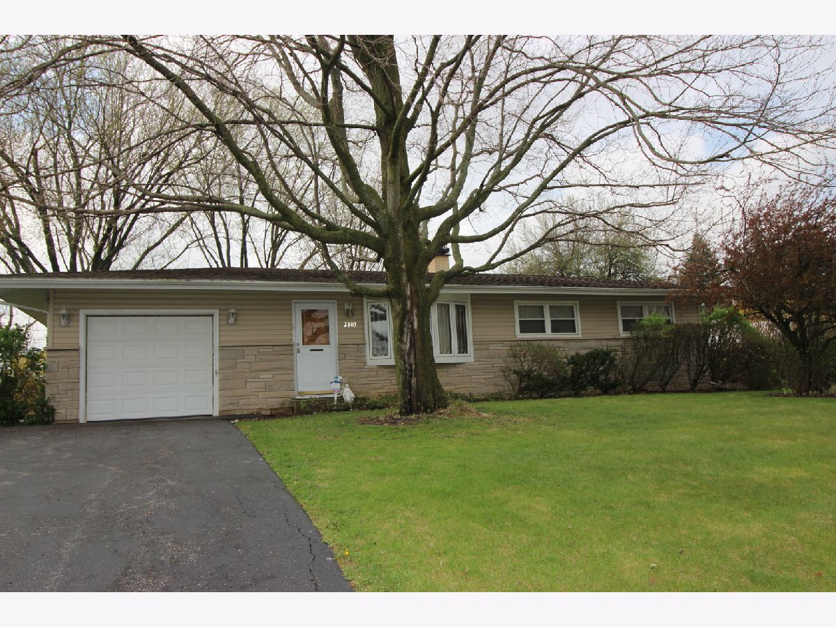 Homes Sold Lake Killarney Cary Illinois, 2803 Killarney