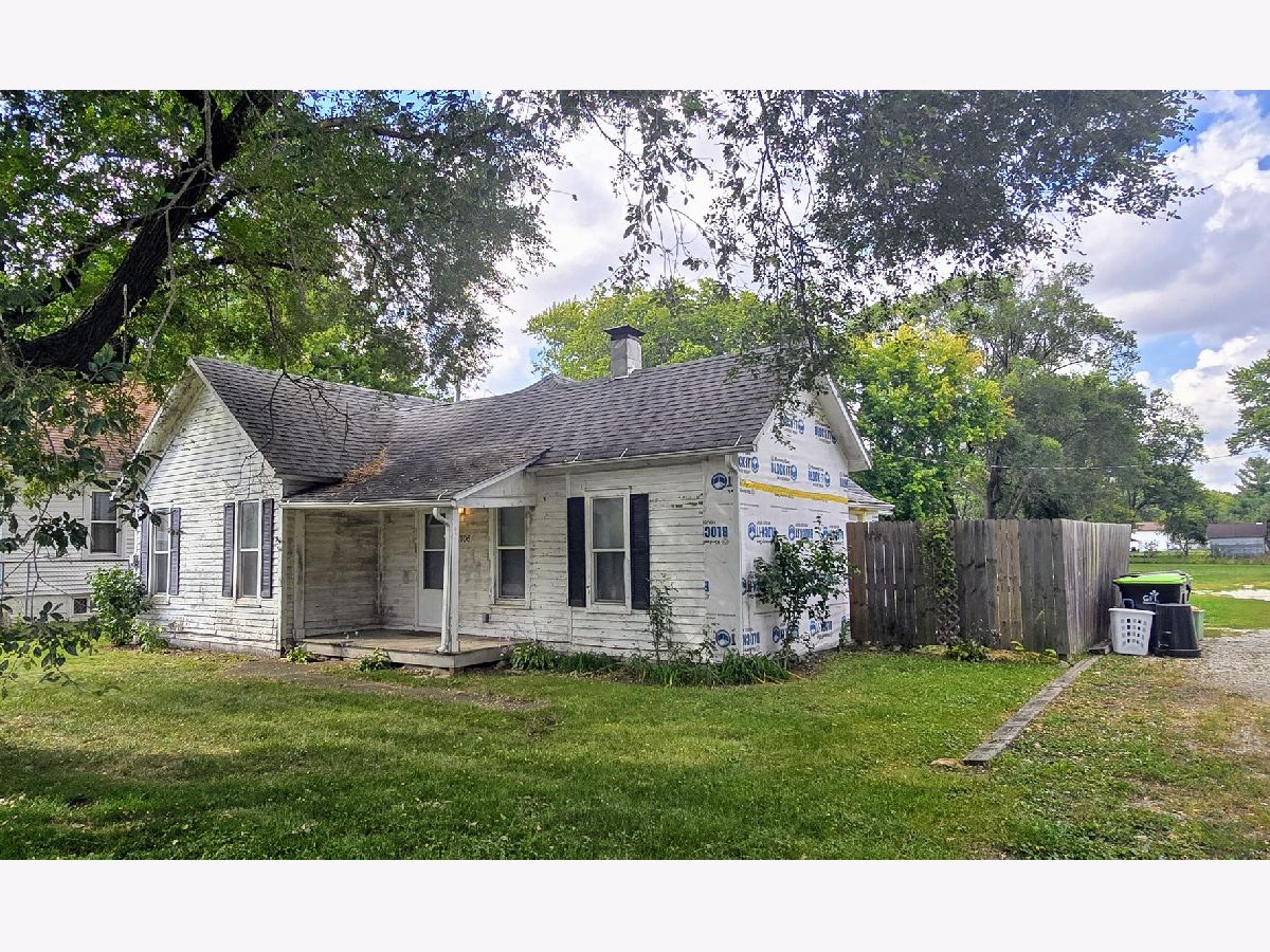 Sold Bondville Illinois, 106 Chestnut