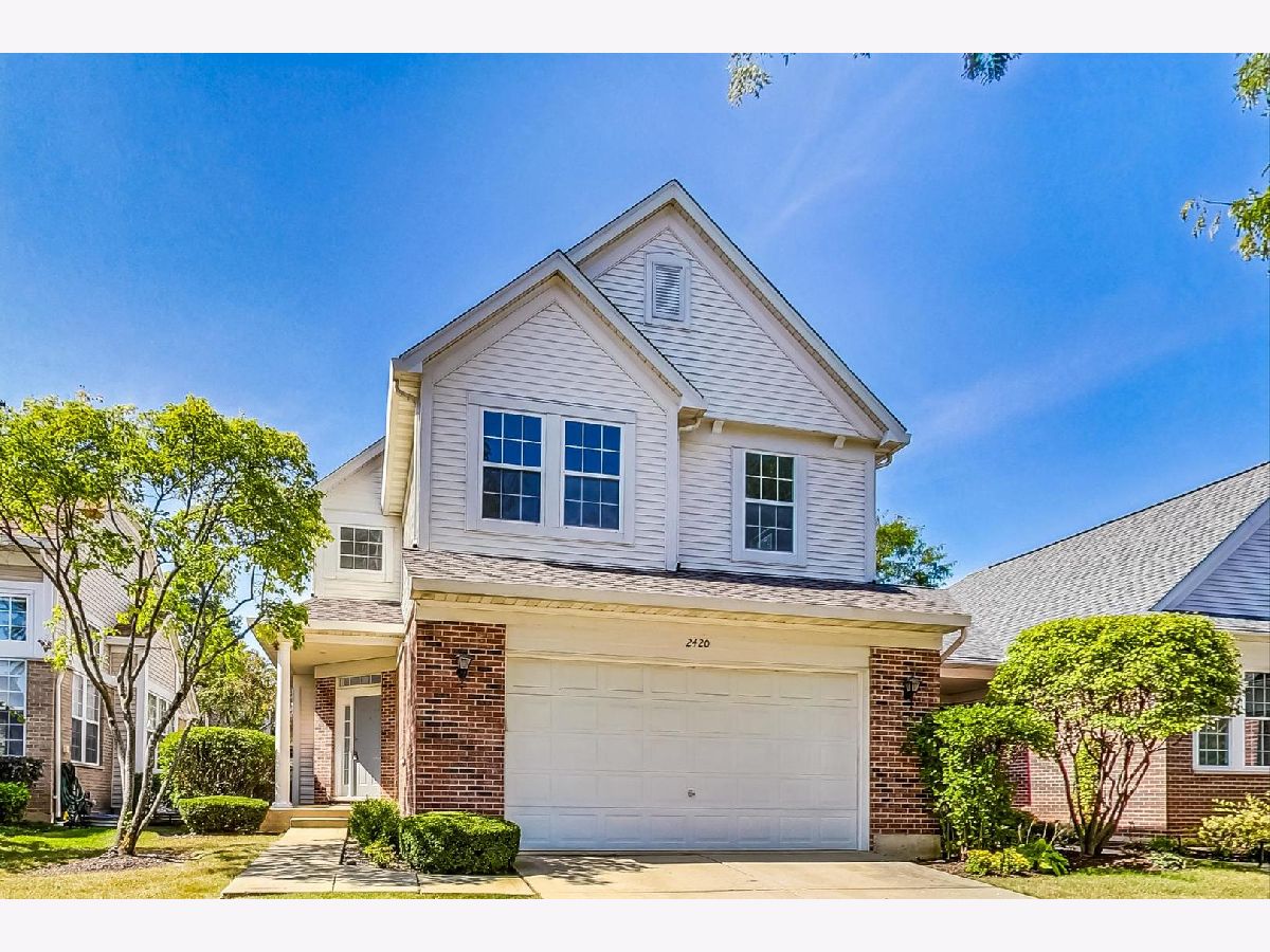 Homes & Townhomes Sold Avondale Westchester Illinois, 2420 Sweetbriar