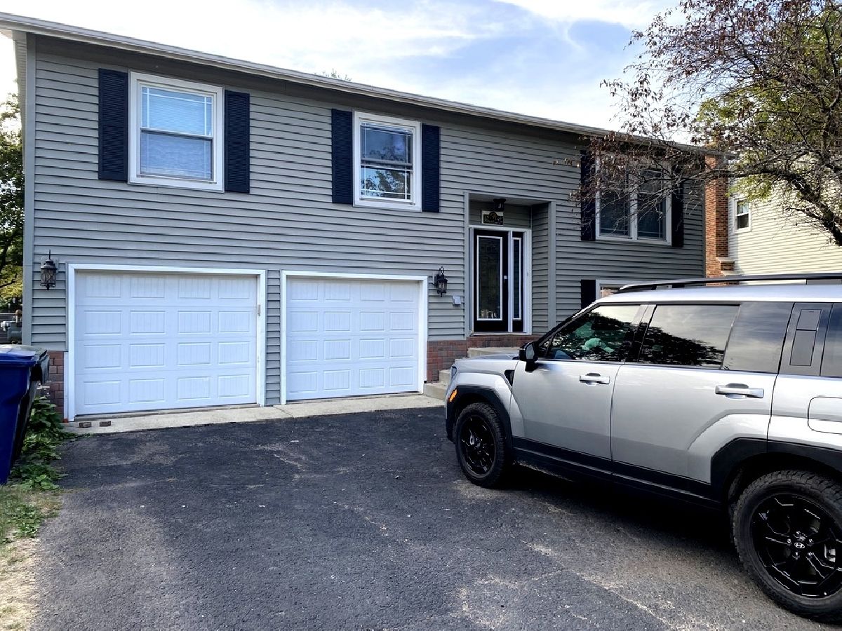 Homes Rented Springbrook Crossing Naperville Illinois, 2441 Waupaca