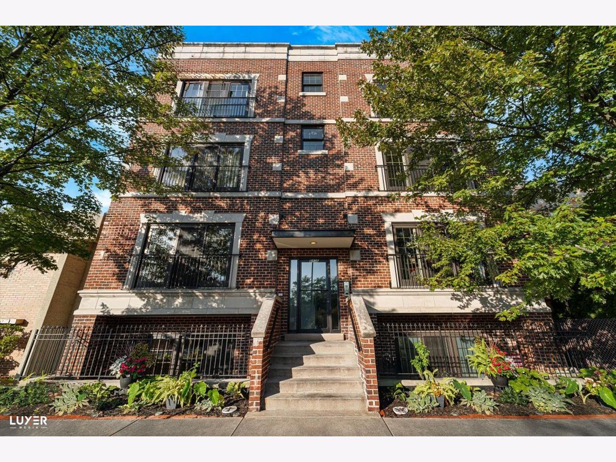 Homes & Condominiums Sold Edgebrook Chicago Illinois, 6436 Lehigh