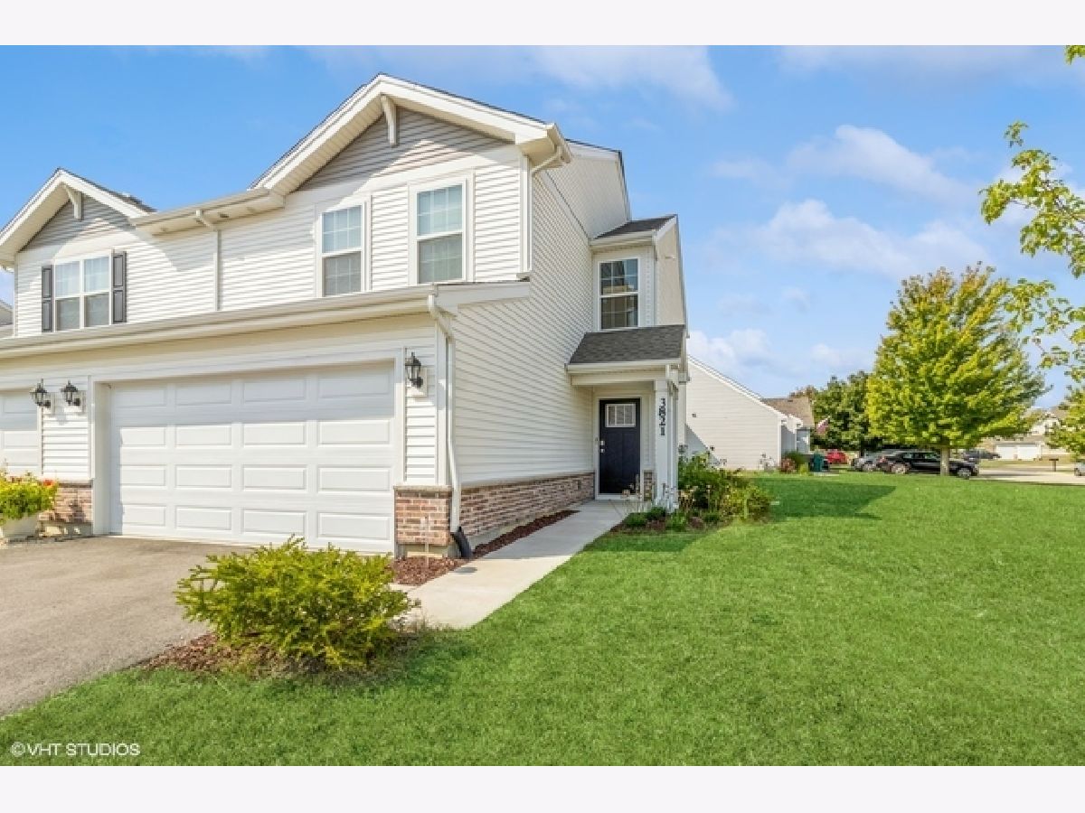  Rented Joliet Illinois, 3821 Brickyard