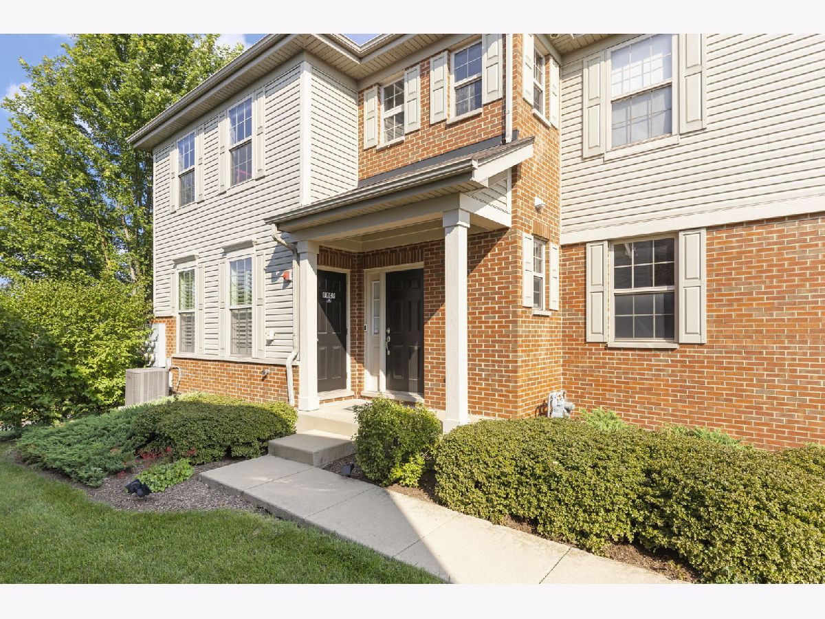 Townhomes Sold Mayfair Naperville Illinois, 2779 Blakely