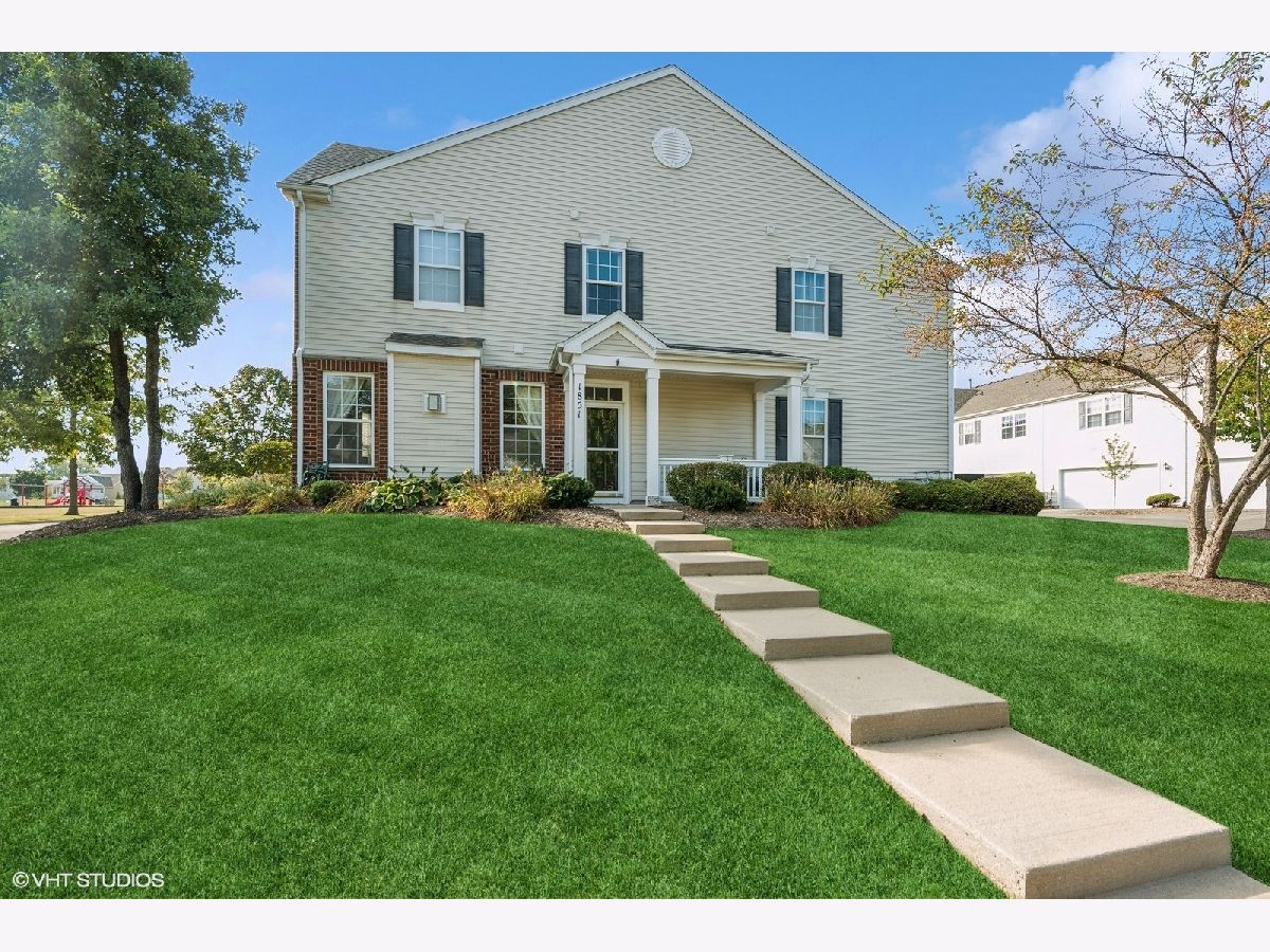 Homes & Townhomes Sold Sweetwater Woodstock Illinois, 1851 Havens