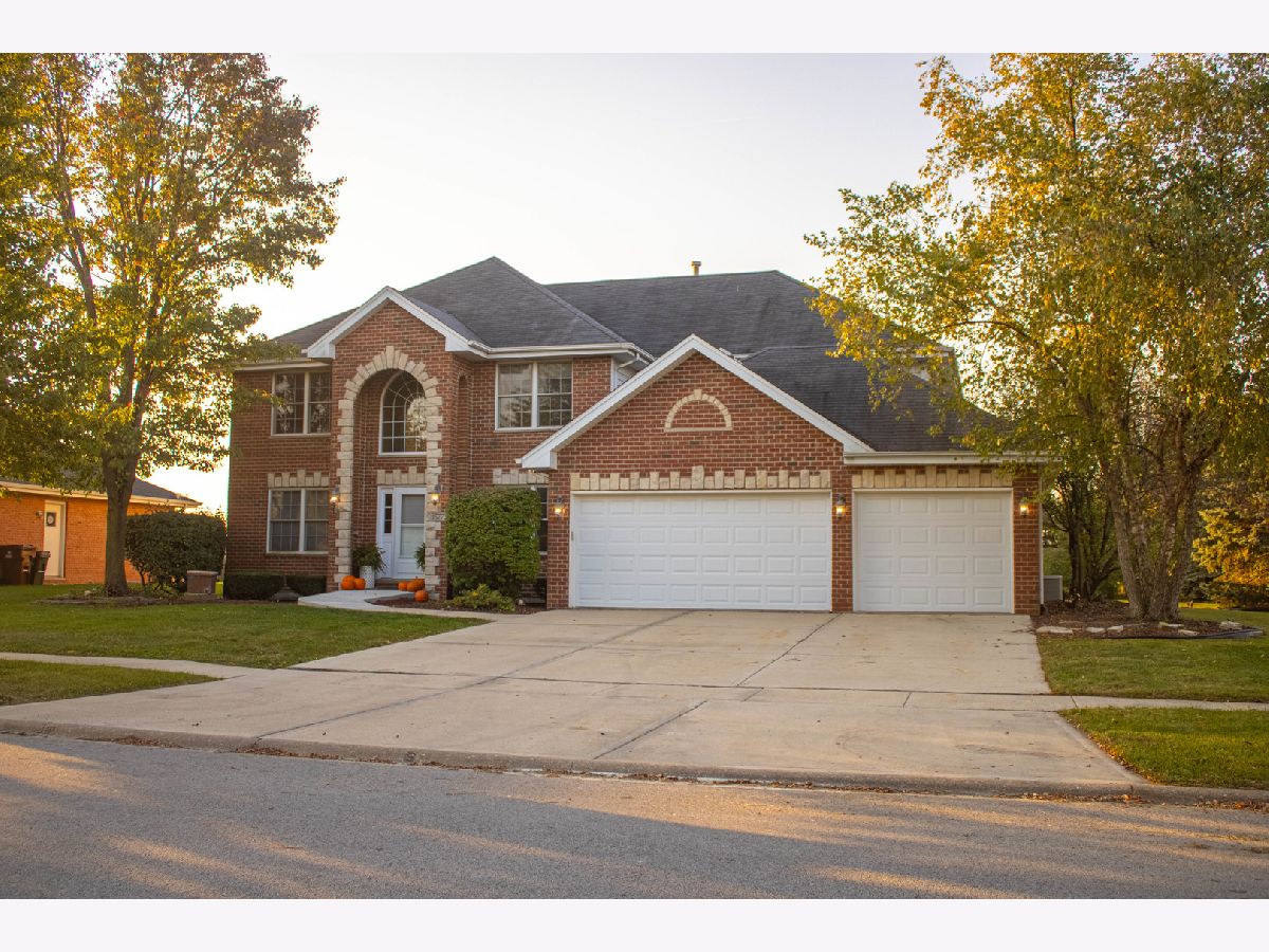 Homes Sold Sandalwood Estates Frankfort Illinois, 11577 Myrrh