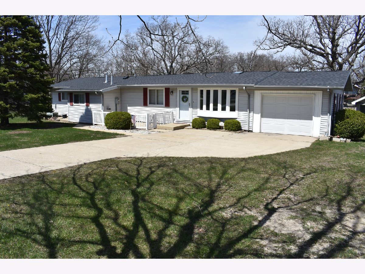  Sold Loda Illinois, 116 Cayuga