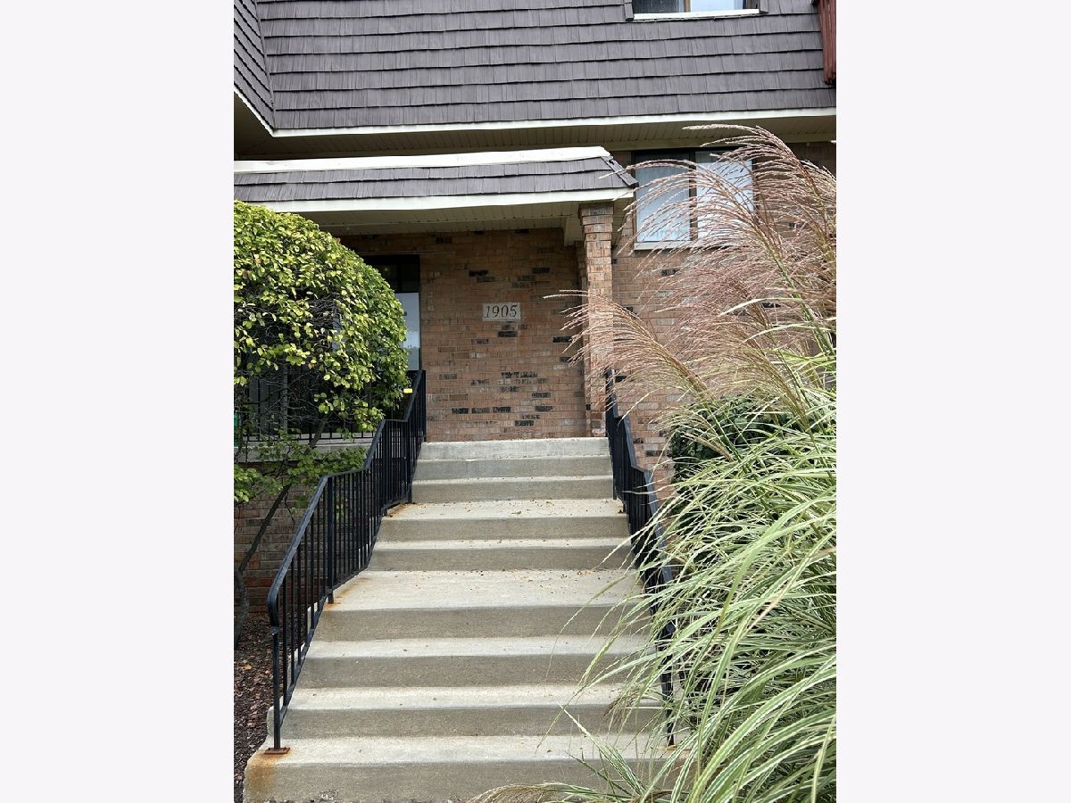 Condominiums Sold Acorn Woods Aurora Illinois, 1905 Tall Oaks