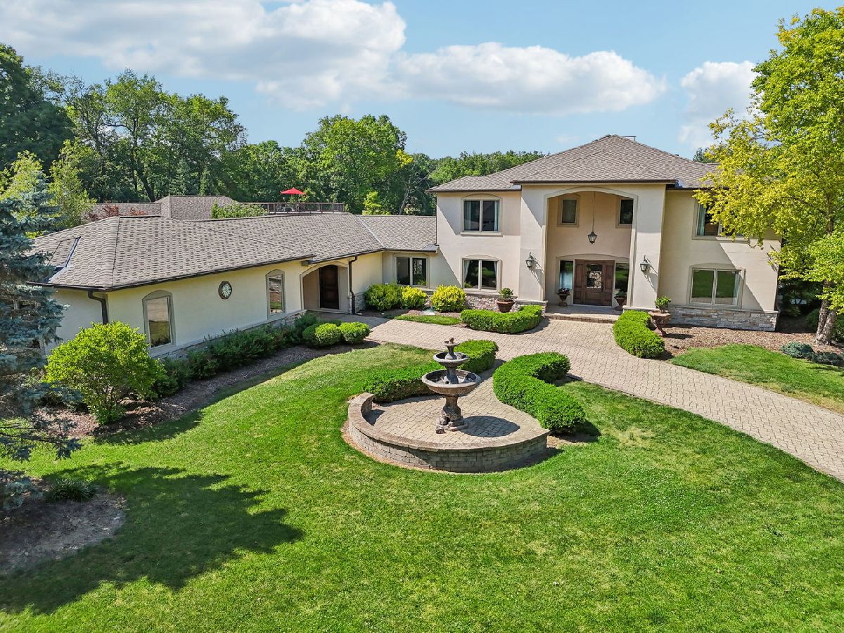  Rented Barrington Hills Illinois, 274 Leeds