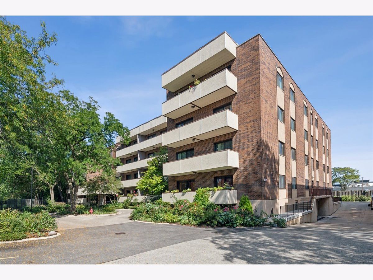 Condominiums Sold Gross Point Towers Skokie Illinois, 9244 Gross Point