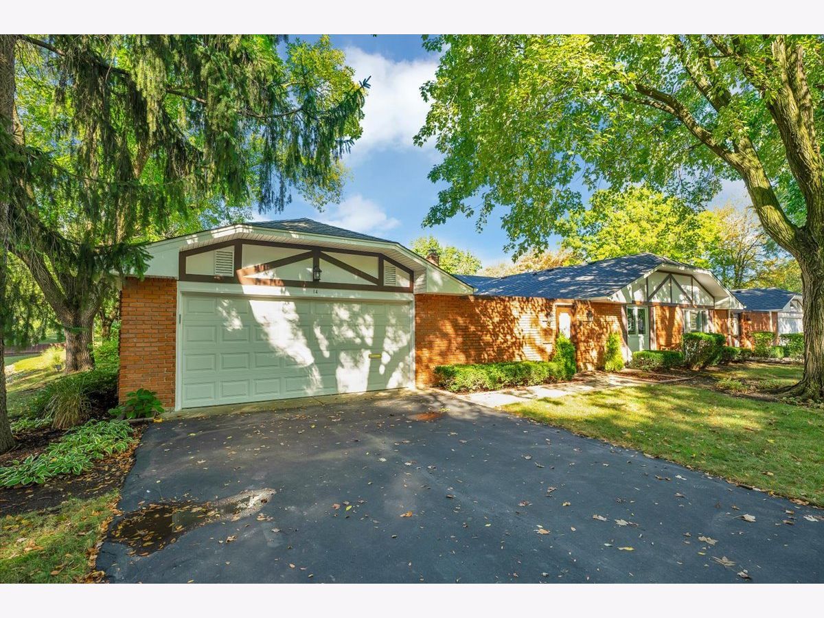 Townhomes & Homes Sold Plum Grove Village Rolling Meadows Illinois, 14 Duxbury