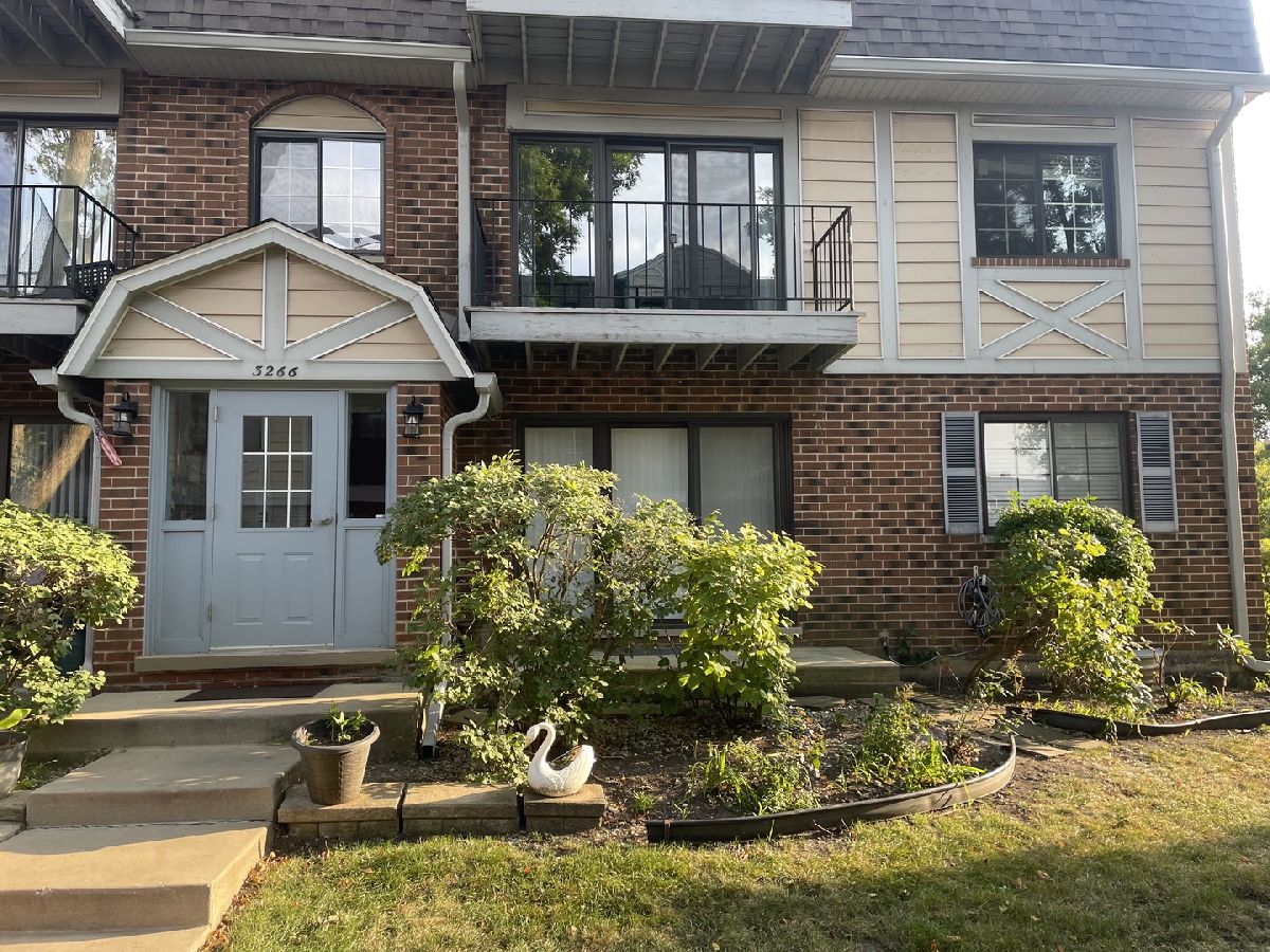 Condominiums Sold Bishops Gate Northbrook Illinois, 3266 Sanders