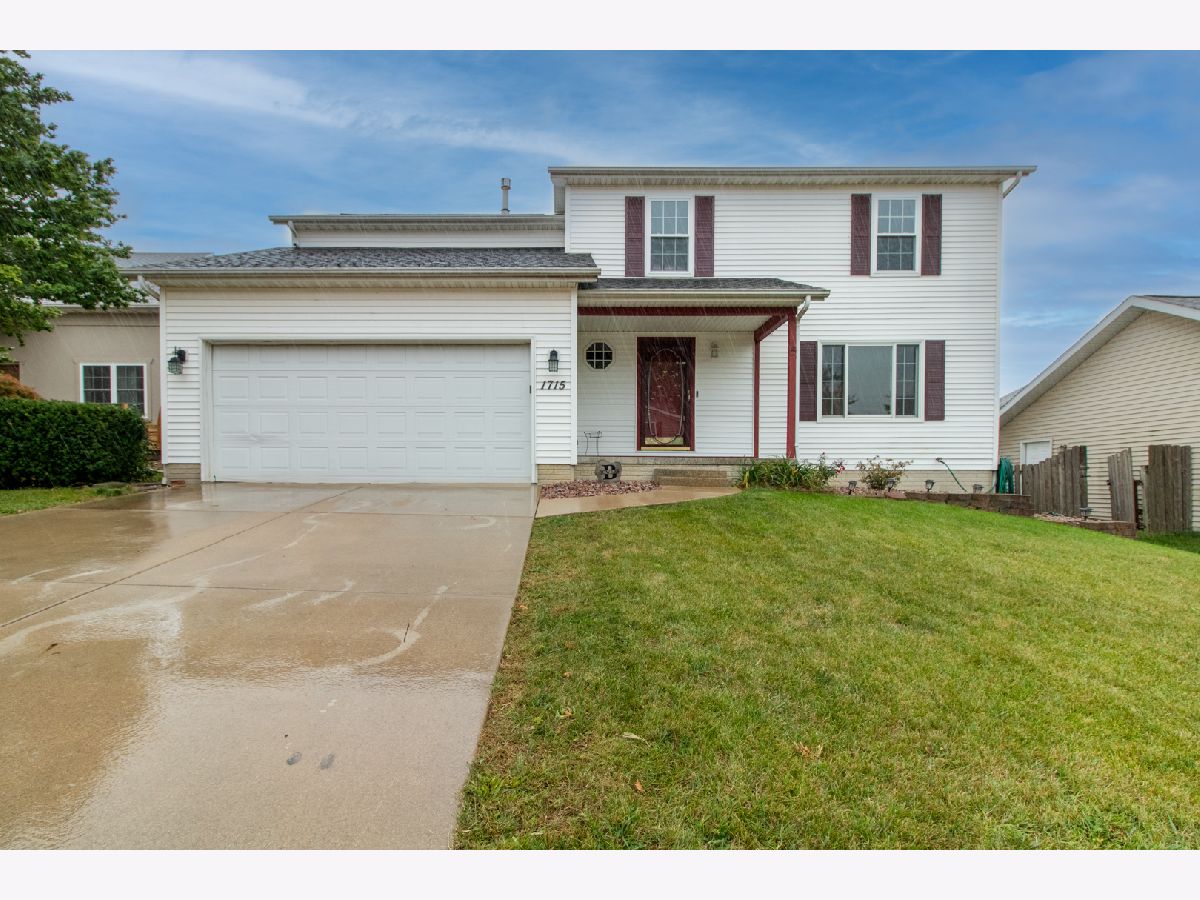 Homes & Condos & Townhomes Sold Park Place Normal Illinois, 1715 Fairfield