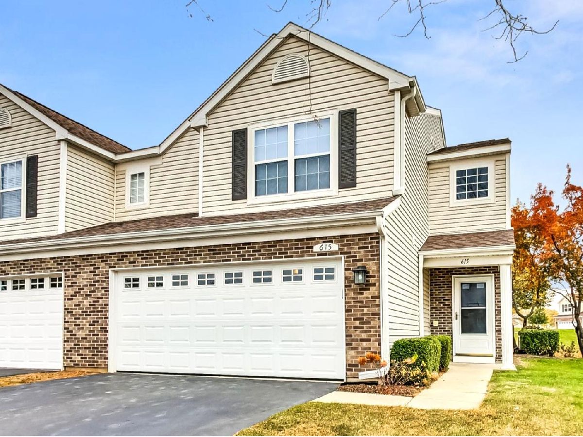 Homes & Townhomes & Condos Sold Painted Lakes Lake Villa Illinois, 615 Winchester