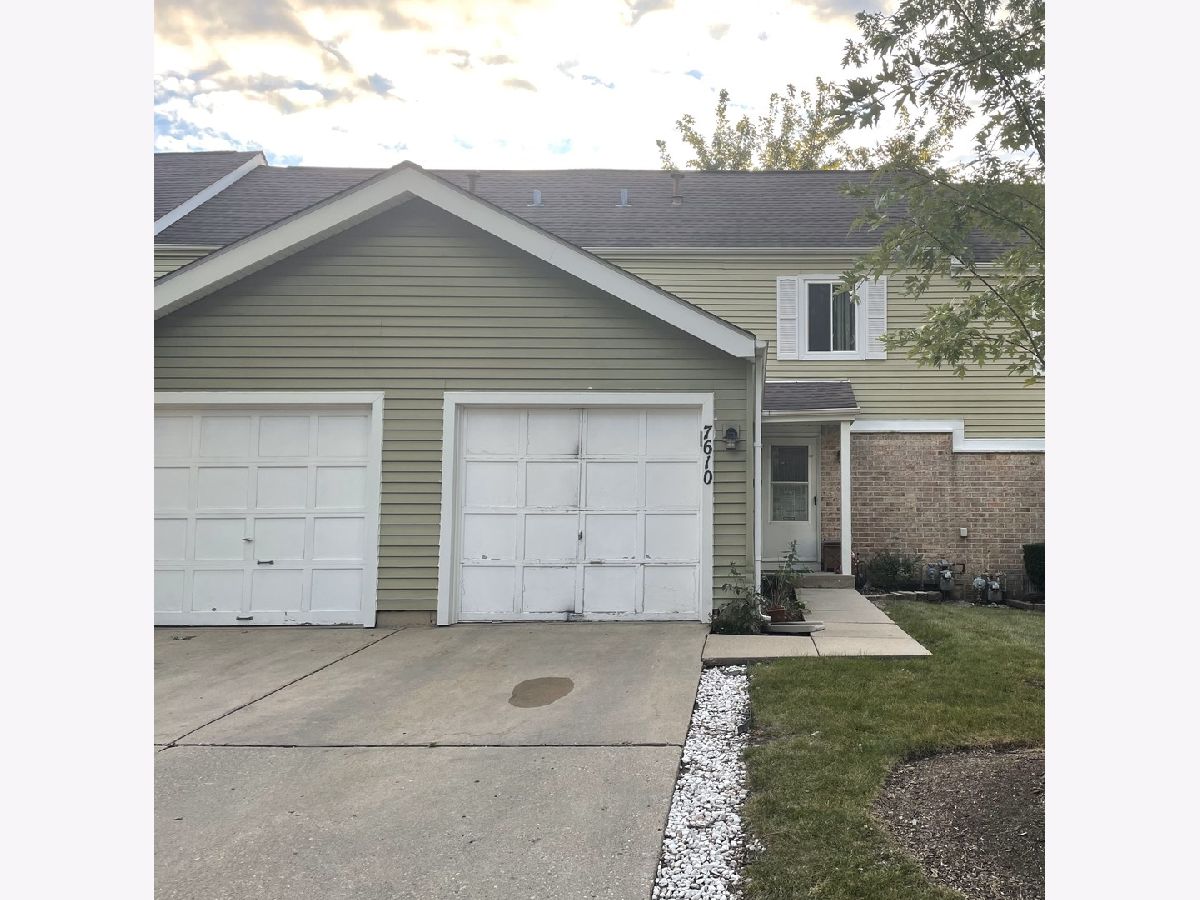 Townhomes Sold Liberty Square Hanover Park Illinois, 7610 Hearth
