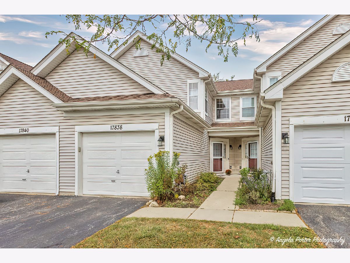 Townhomes & Homes Sold Bridlewood Gurnee Illinois, 17838 Braewick