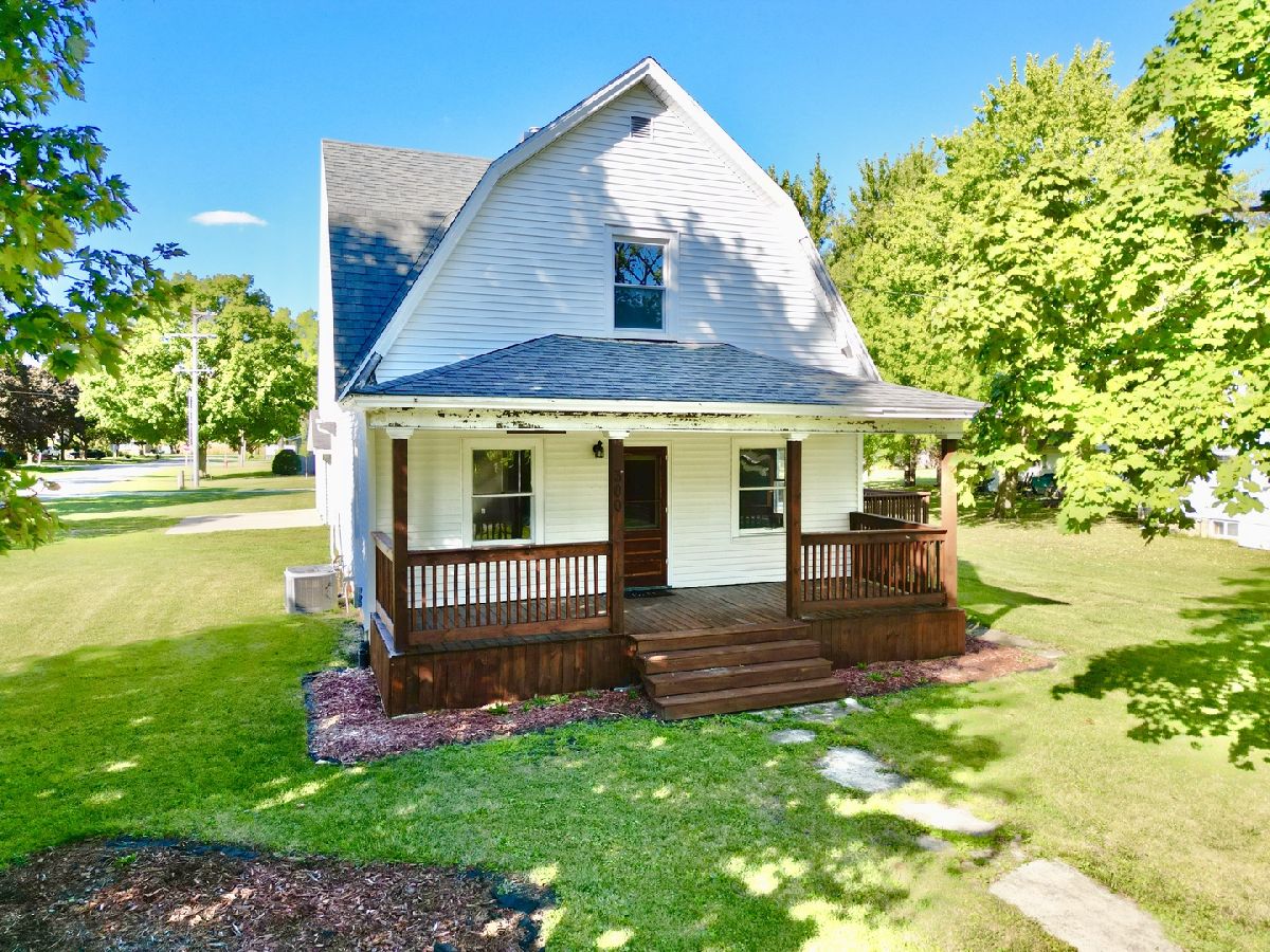  Sold Flanagan Illinois, 300 Lincoln