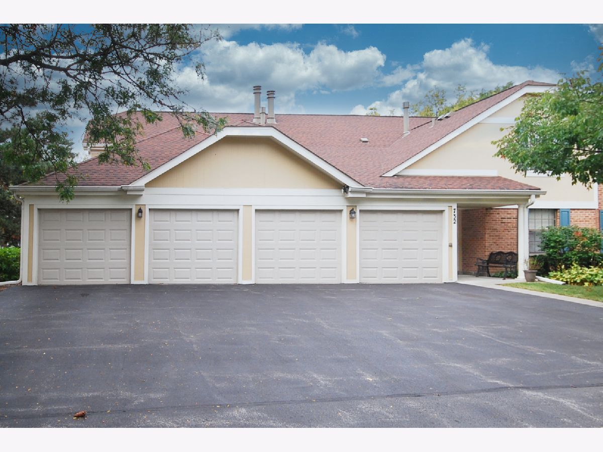 Condos & Townhomes Sold Lexington Commons Wheeling Illinois, 732 Elmwood