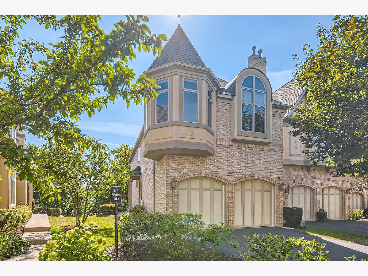 Townhomes Sold Maison Du Comte Inverness Illinois, 1419 Rue Paris