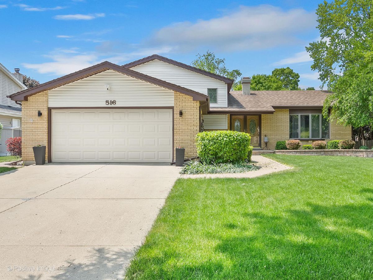 Homes Sold Country Creek Bartlett Illinois, 516 Camdon
