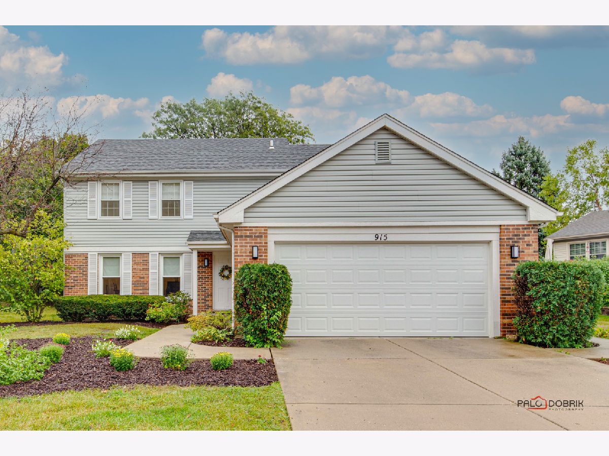 Townhomes & Homes Sold Crossings Buffalo Grove Illinois, 915 Shambliss