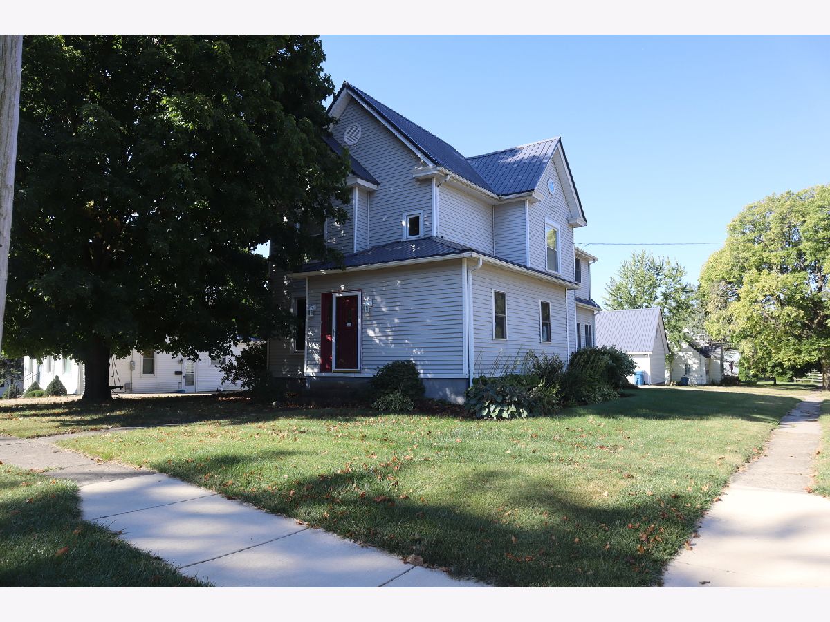  Sold Walnut Illinois, 123 Rodney