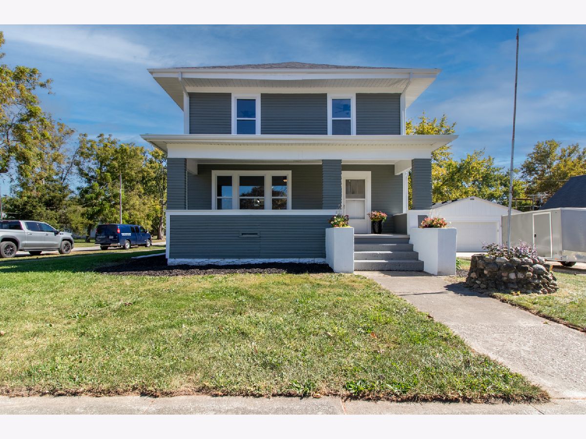  Sold Arrowsmith Illinois, 201 Main