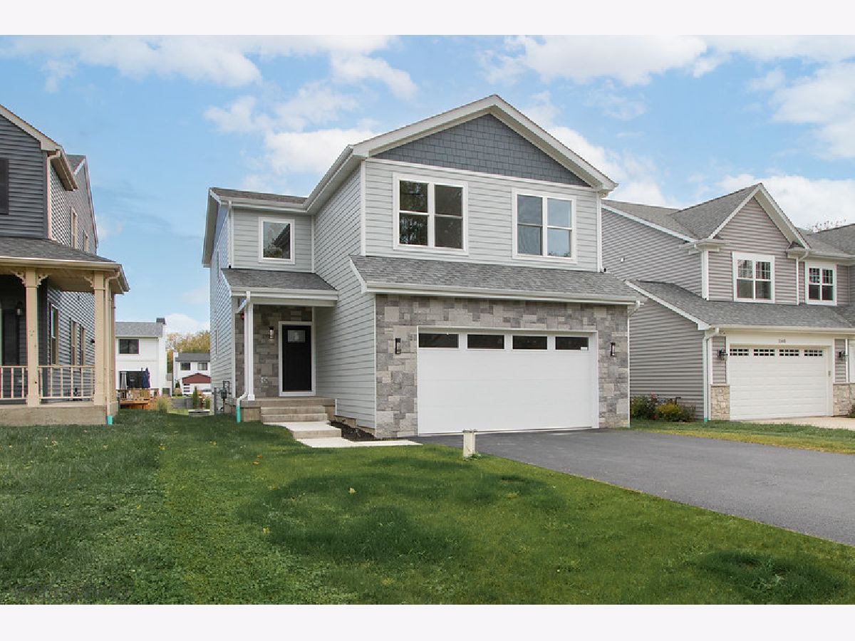 Homes Sold Forest Lake Lake Zurich Illinois, 23455 Overhill