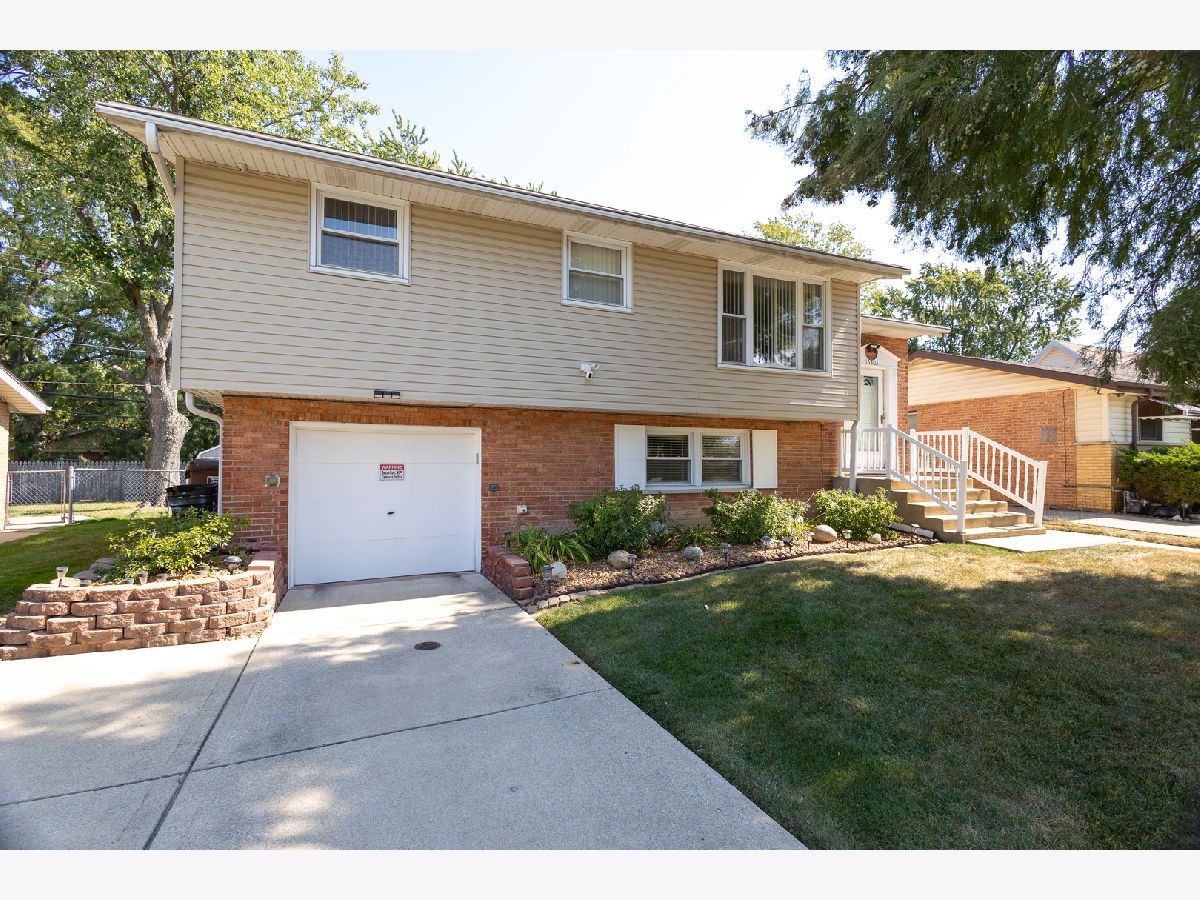Homes Sold Fieldcrest Oak Forest Illinois, 16503 Craig