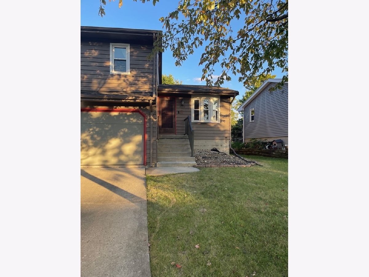 Homes & Condos & Townhomes Sold Hillcrest Bloomington Illinois, 1409 Challis