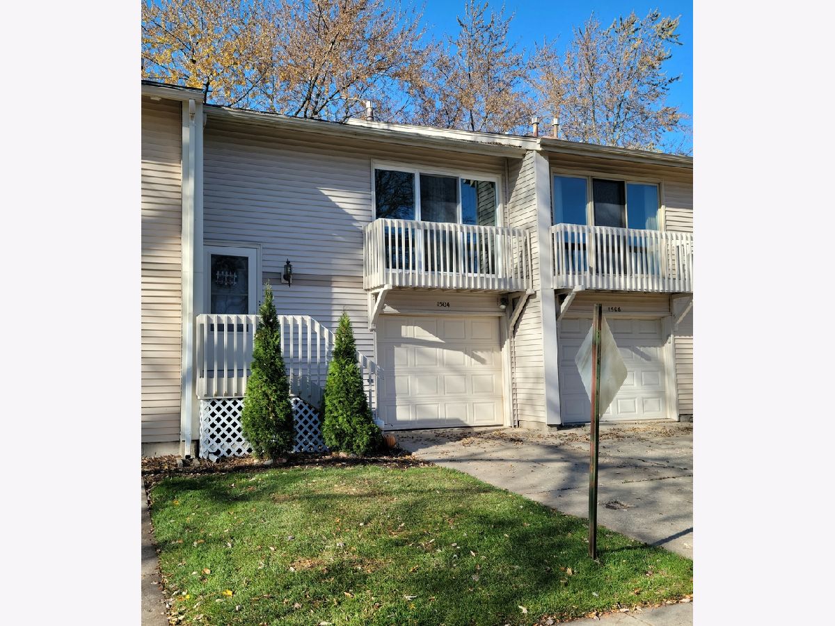 Homes & Townhomes & Condos Sold Fox Croft Aurora Illinois, 1504 Elder