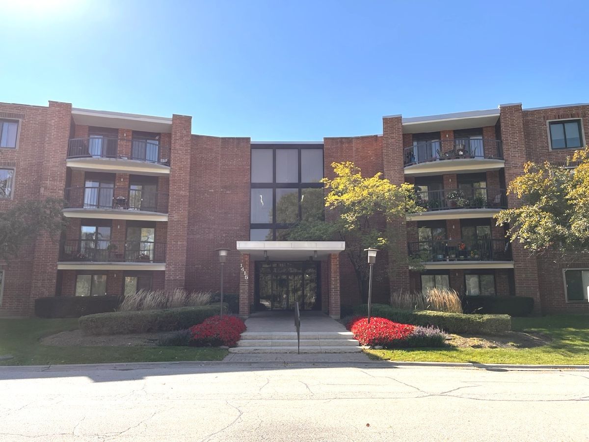 Condominiums Rented Dana Point Arlington Heights Illinois, 1415 Central